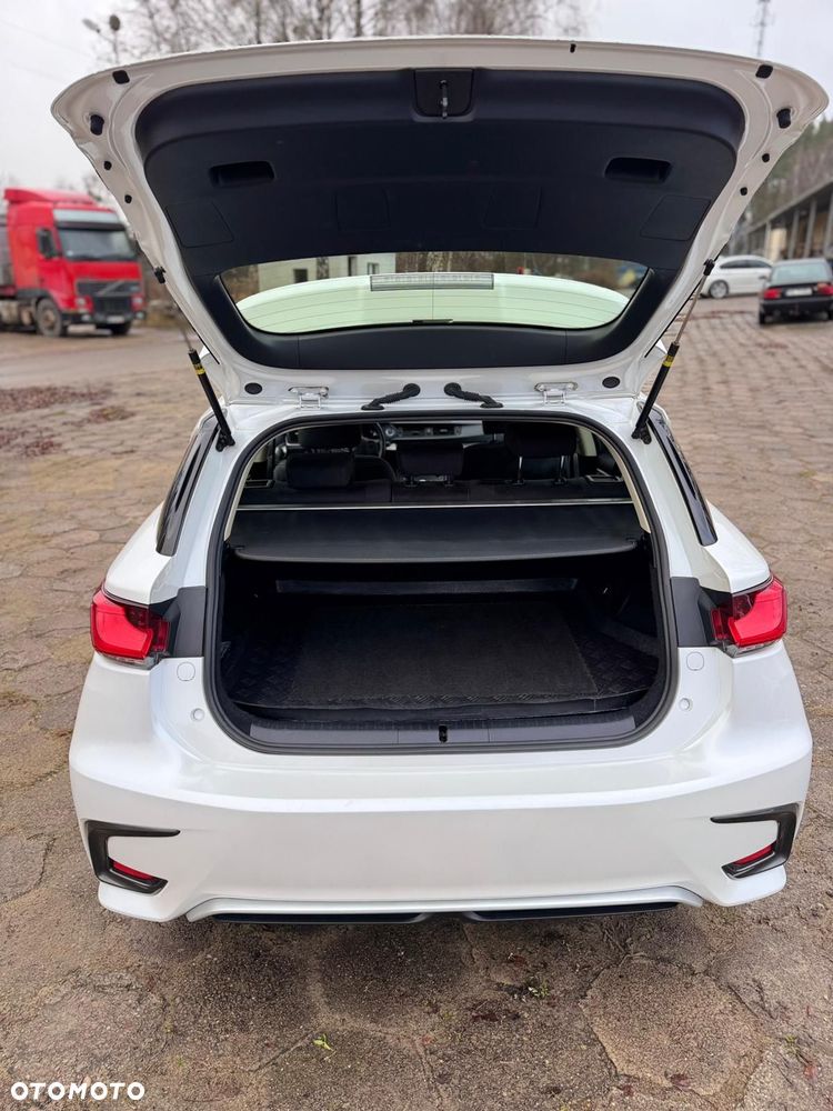 Lexus CT 200h Elegance - 17