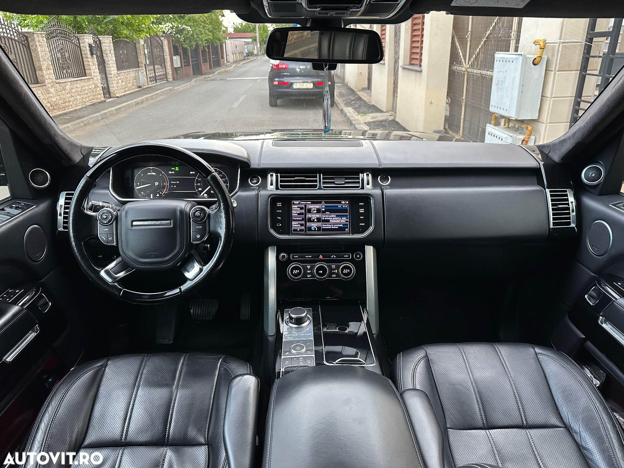 Land Rover Range Rover Vogue - 12