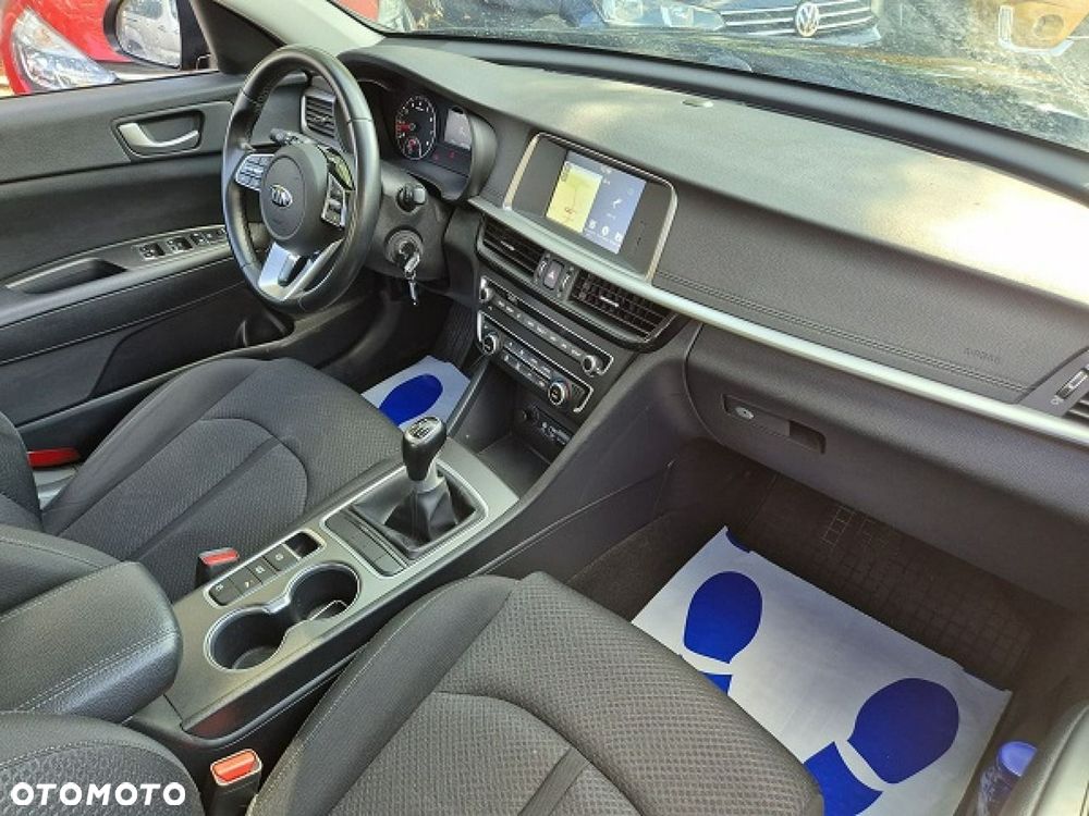 Kia Optima 2.0 L - 18