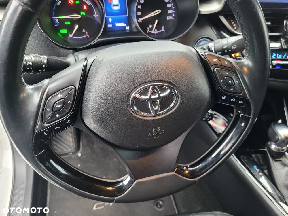 Toyota C-HR Style Selection - 17