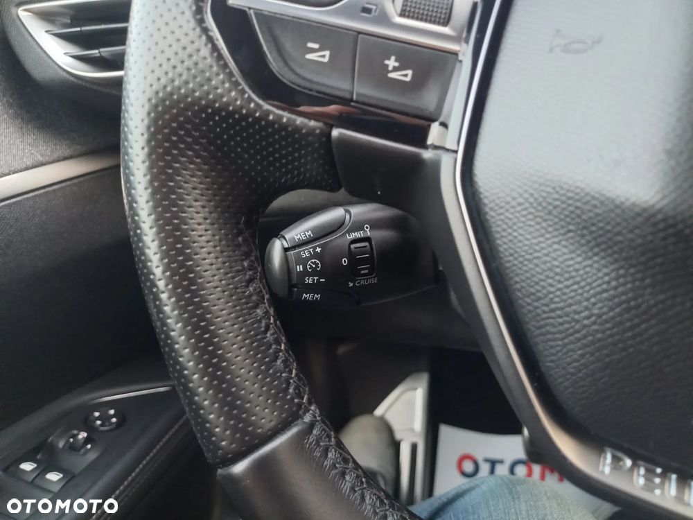 Peugeot 5008 BlueHDI 130 EAT8 GT - 35