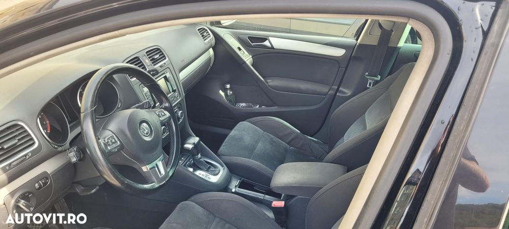Volkswagen Golf - 11