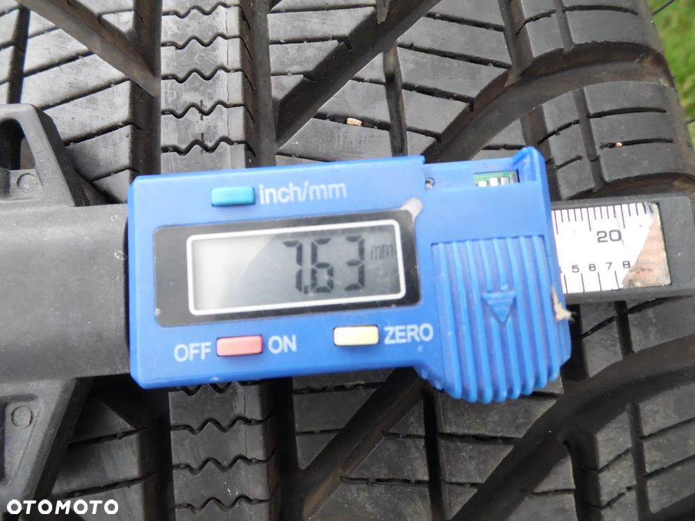 Opona Goodyear Vector 4  215/60 R16 95V  7,6mm - 2
