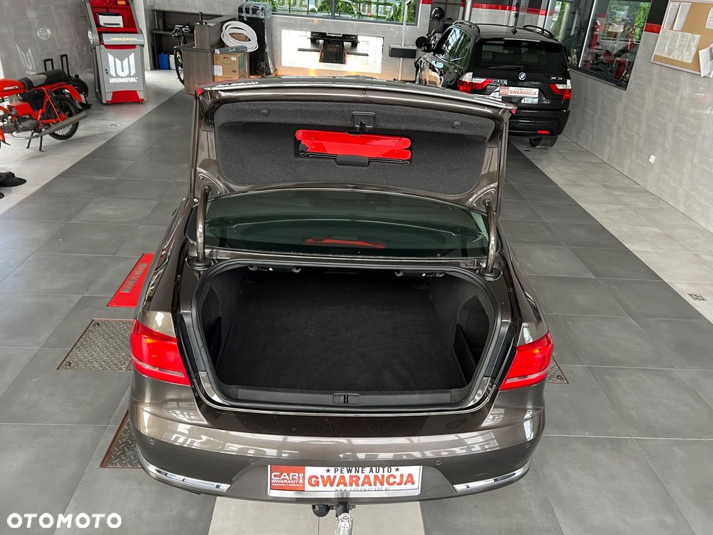 Volkswagen Passat 1.6 TDI (BlueMotion Technology) Comfortline - 20