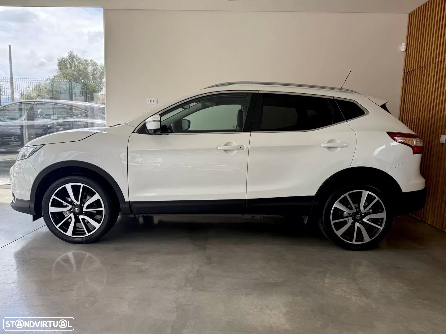 Nissan Qashqai 1.5 dCi Tekna Premium 18 360 - 6