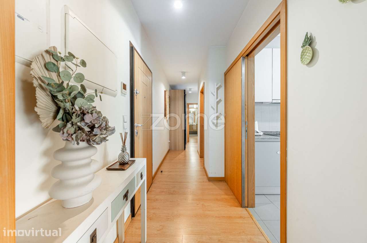 Apartamento T3 no centro da Maia lugar de garagem e arrumo - Grande imagem: 3/35