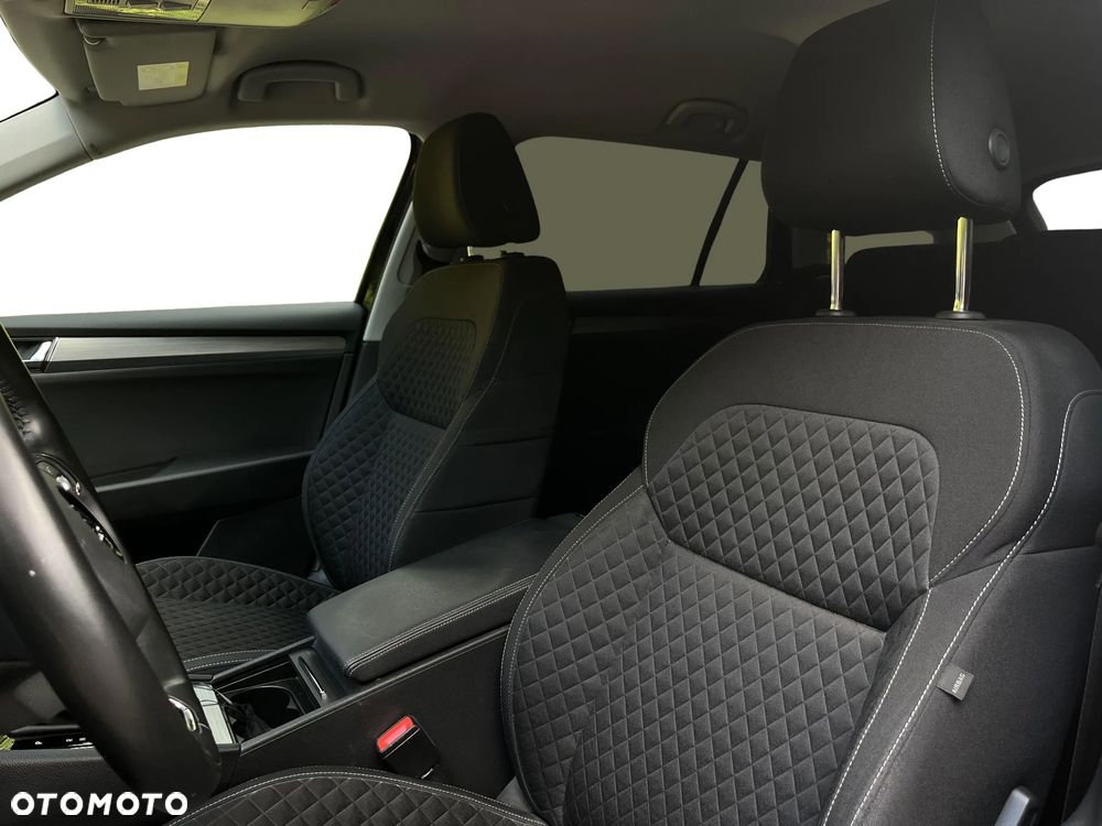 Skoda Superb 2.0 TDI SCR Ambition DSG - 11