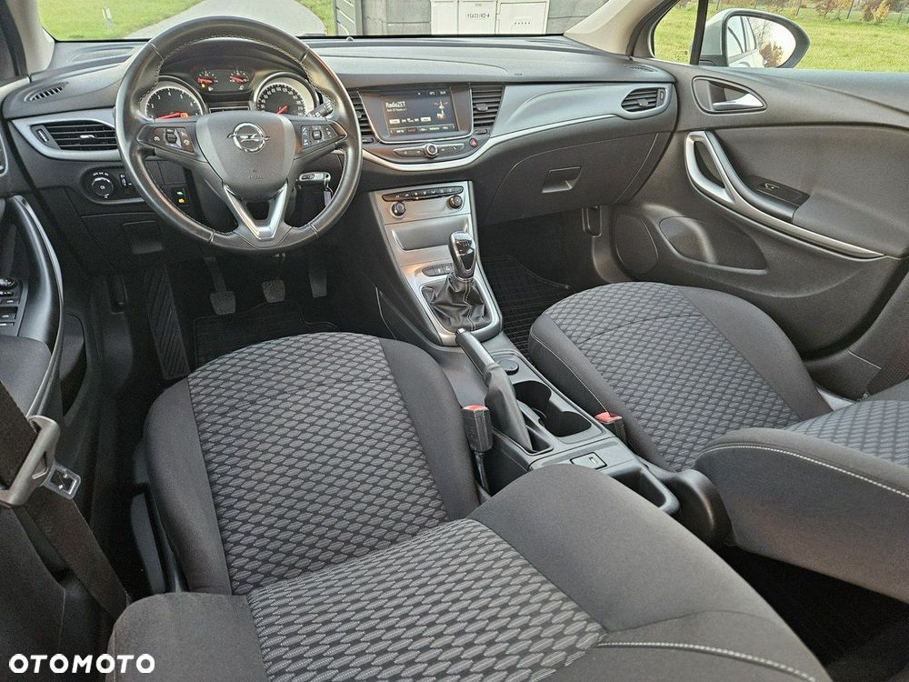 Opel Astra - 16
