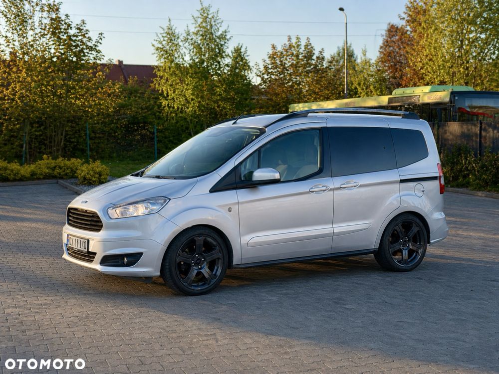 Ford Tourneo Courier - 2