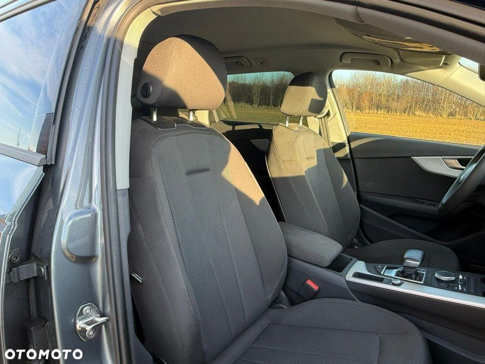 Audi A4 Avant 35 TDI S tronic design - 19