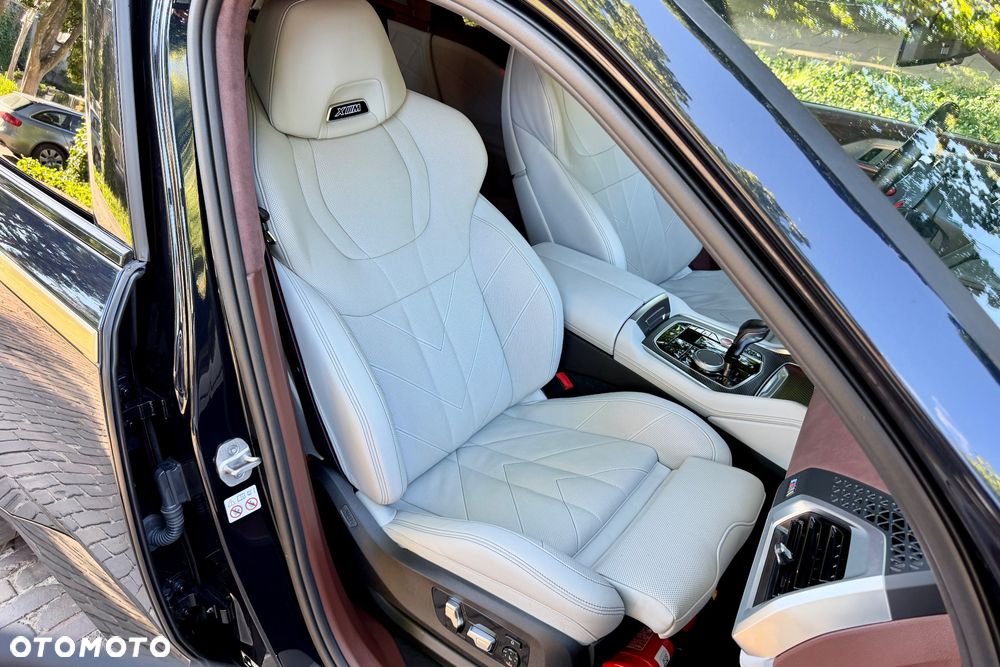BMW XM - 17