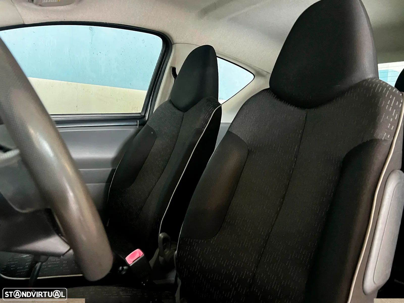 Peugeot 107 1.0 Urban - 9