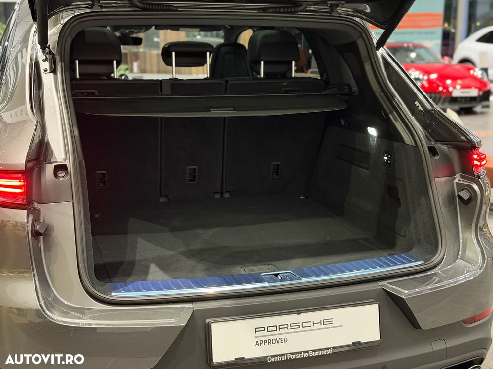 Porsche Cayenne Standard - 10