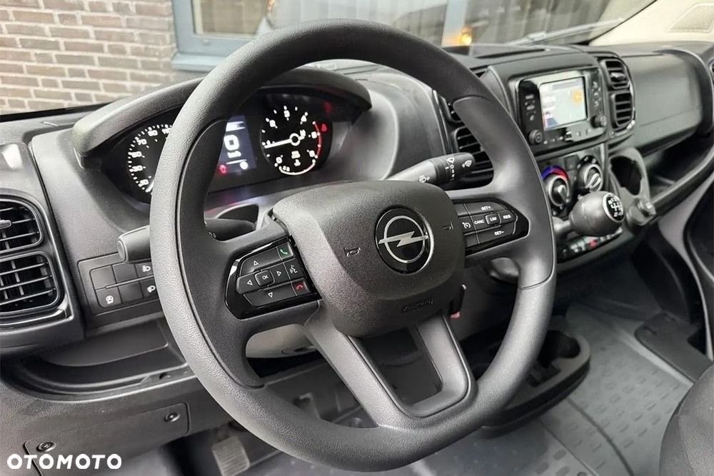 Opel Movano L2H2 2.2 140KM - 13