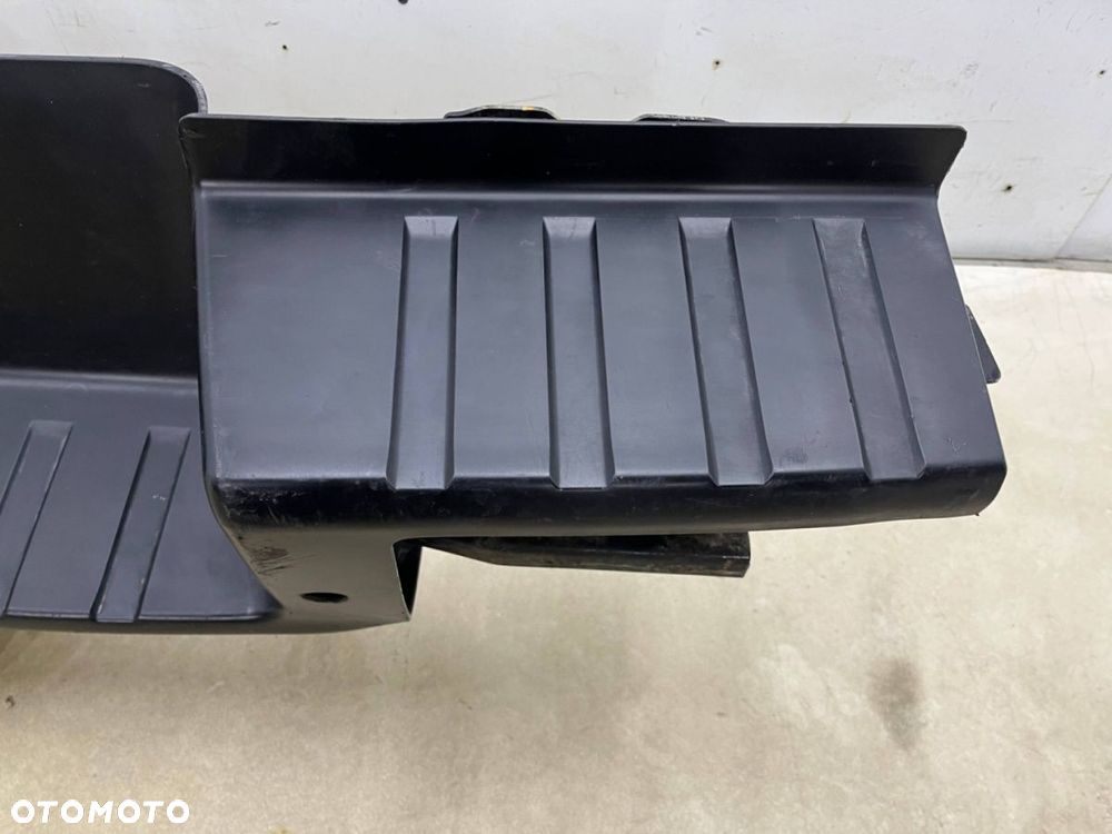 Zderzak tylny Isuzu D-Max DMax 3 Mazda BT-50 BT50 III 19r- nakładka zderzaka stopień PDC tylna belka - 9
