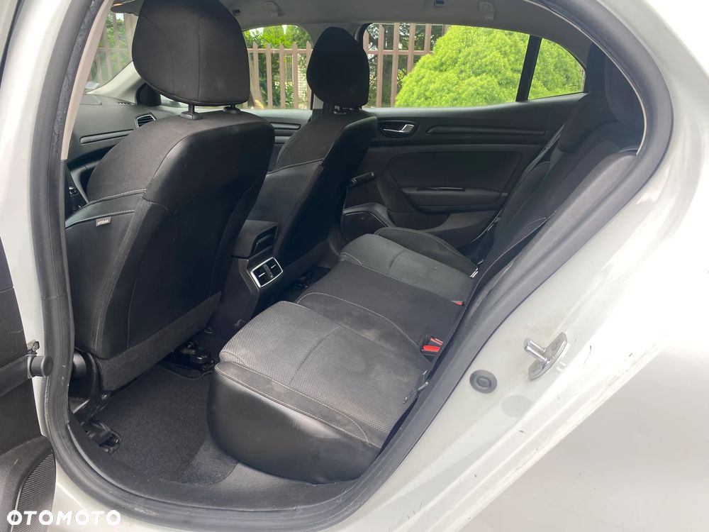 Renault Megane 1.5 Blue dCi Equilibre - 10