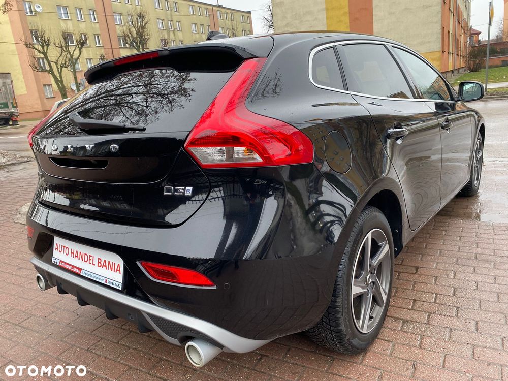 Volvo V40 D3 Geartronic RDesign - 32