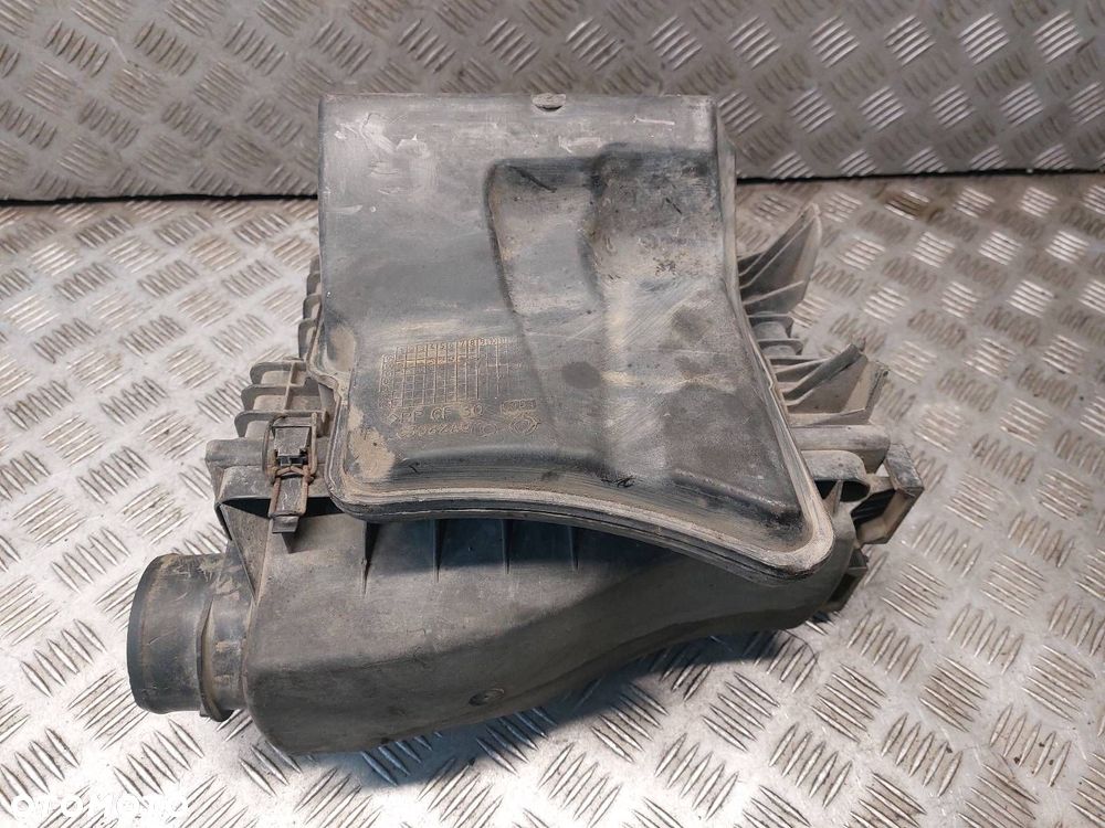 OBUDOWA FILTRA POWIETRZA ALFA ROMEO 147 1.6 16V 46771036/1 C3082A0 - 3