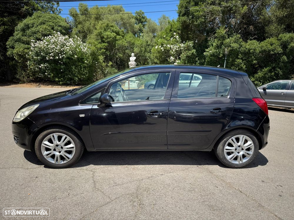 Opel Corsa 1.2 Cosmo 111 - 2