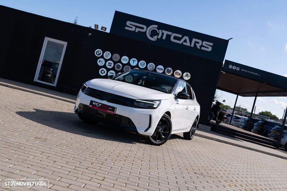 Opel Corsa 1.2 T GS - 1