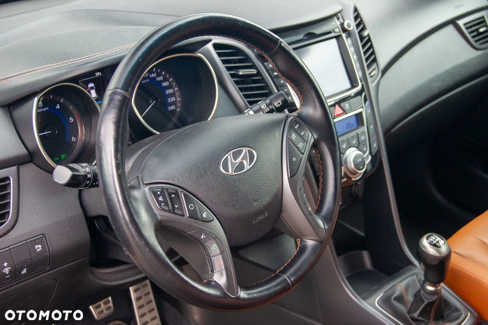 Hyundai i30 1.6 CRDi Premium - 32