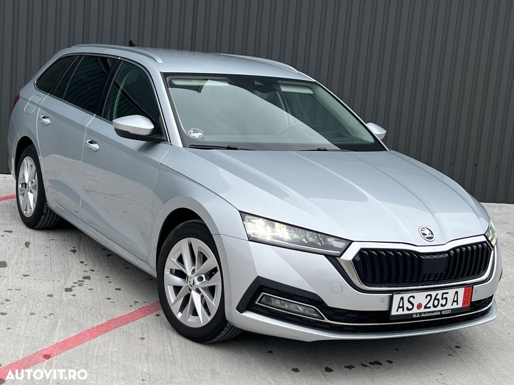 Skoda Octavia Combi 2.0 TDI DSG First Edition - 2