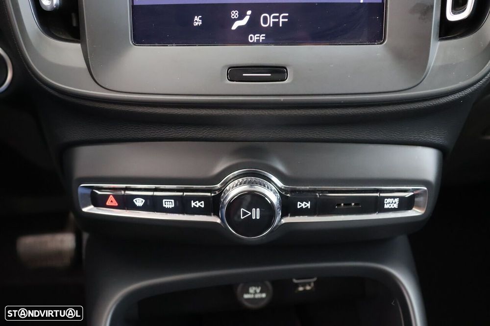 Volvo XC 40 1.5 T4 PHEV Essential - 26