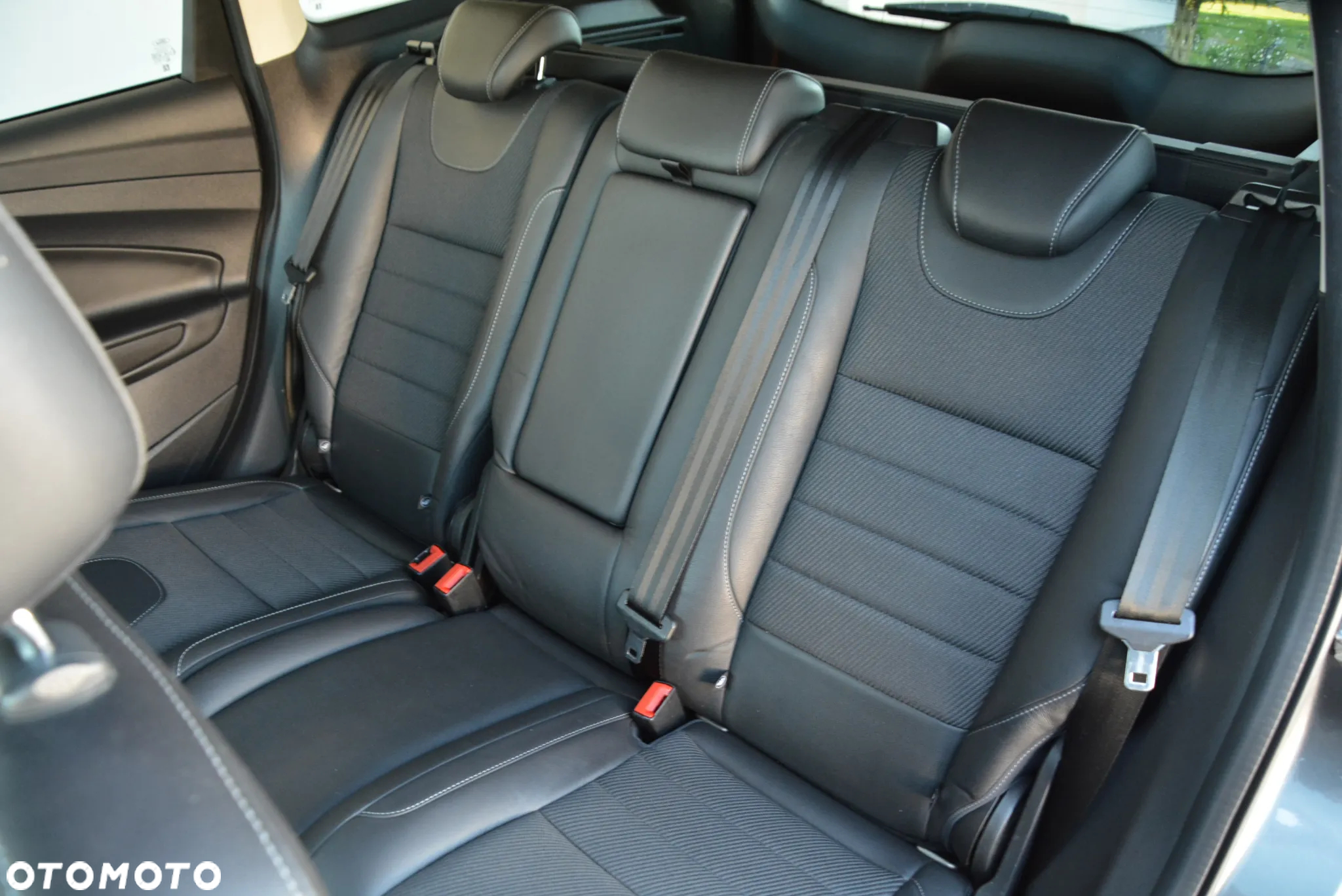 Ford Kuga 2.0 TDCi 4x4 Individual - 30