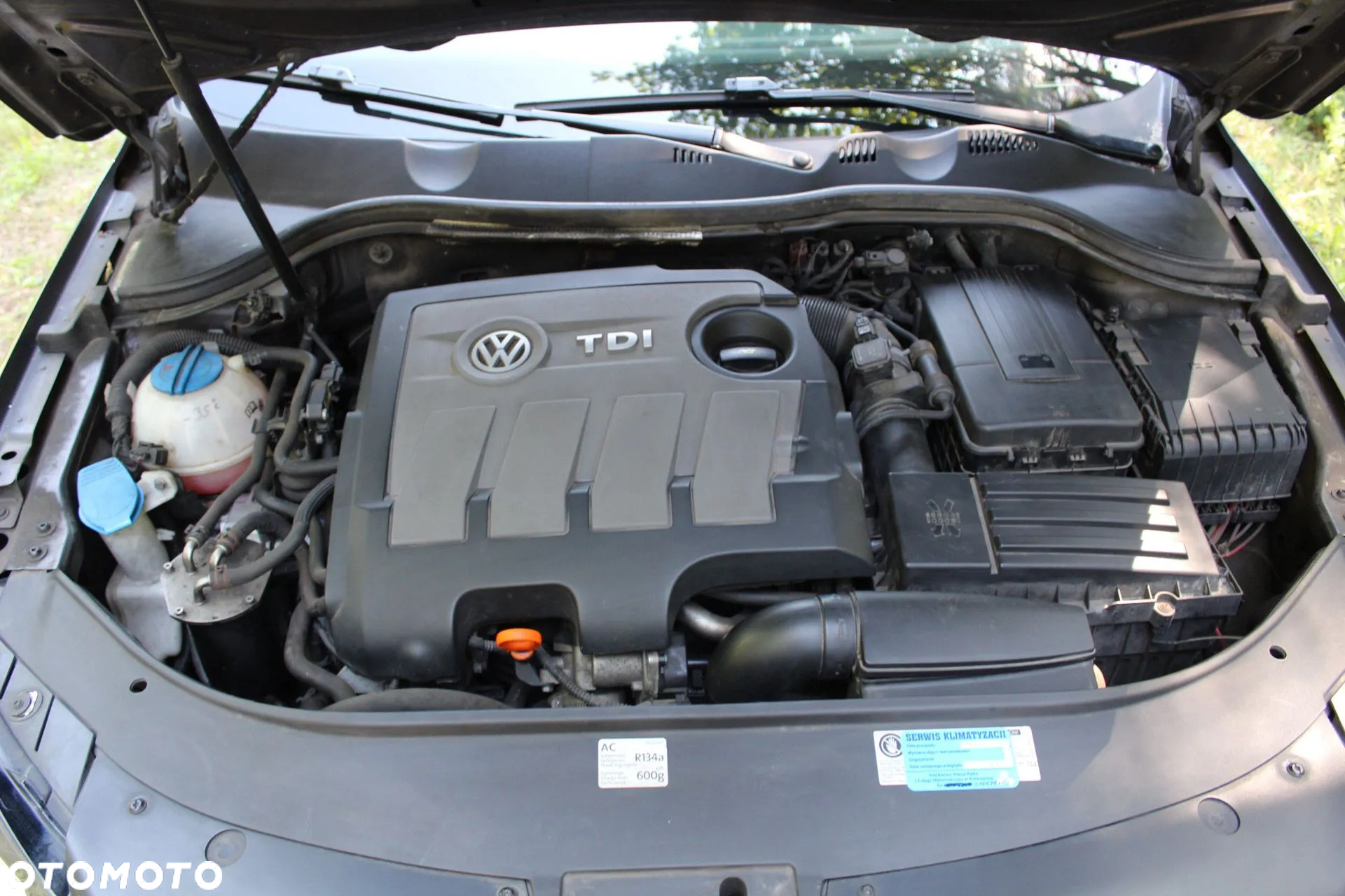 Volkswagen Passat Variant 1.6 TDI BlueMotion Technology Highline - 24