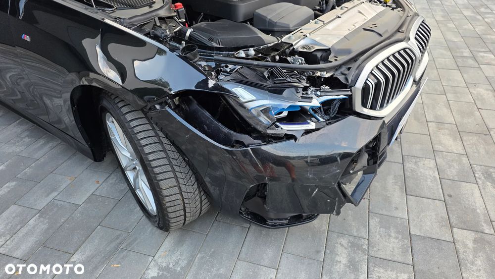 BMW Seria 3 330i xDrive M Sport sport - 33