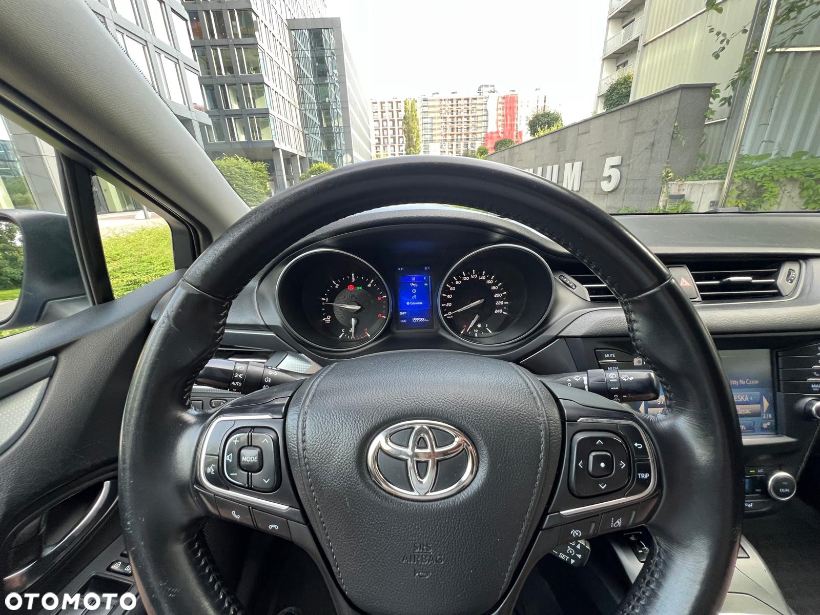 Toyota Avensis 2.0 D-4D Prestige - 9