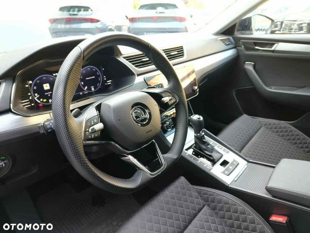 Skoda Superb 1.5 TSI Ambition DSG - 9