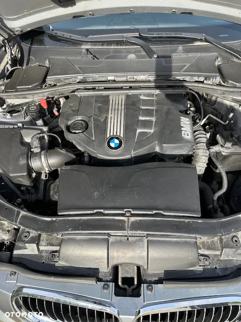 BMW Seria 3 318d - 10