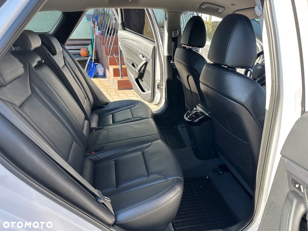 Hyundai i40 2.0 Premium - 23