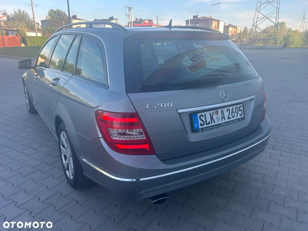Mercedes-Benz Klasa C 200 (BlueEFFICIENCY) Elegance - 11