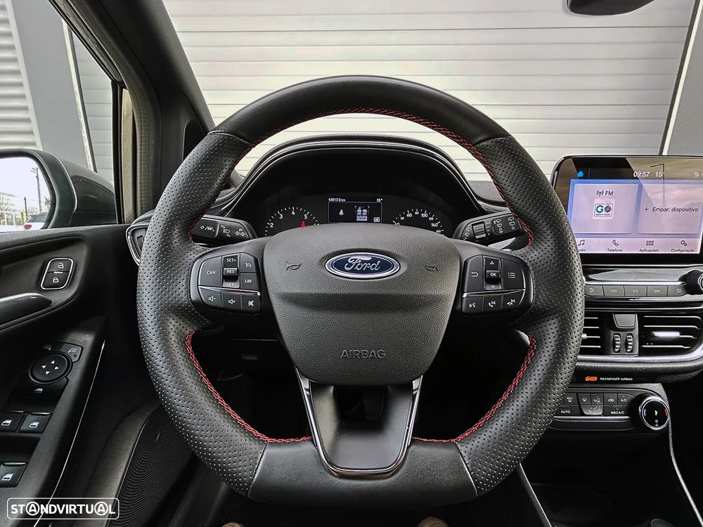 Ford Fiesta 1.0 EcoBoost ST-Line - 27
