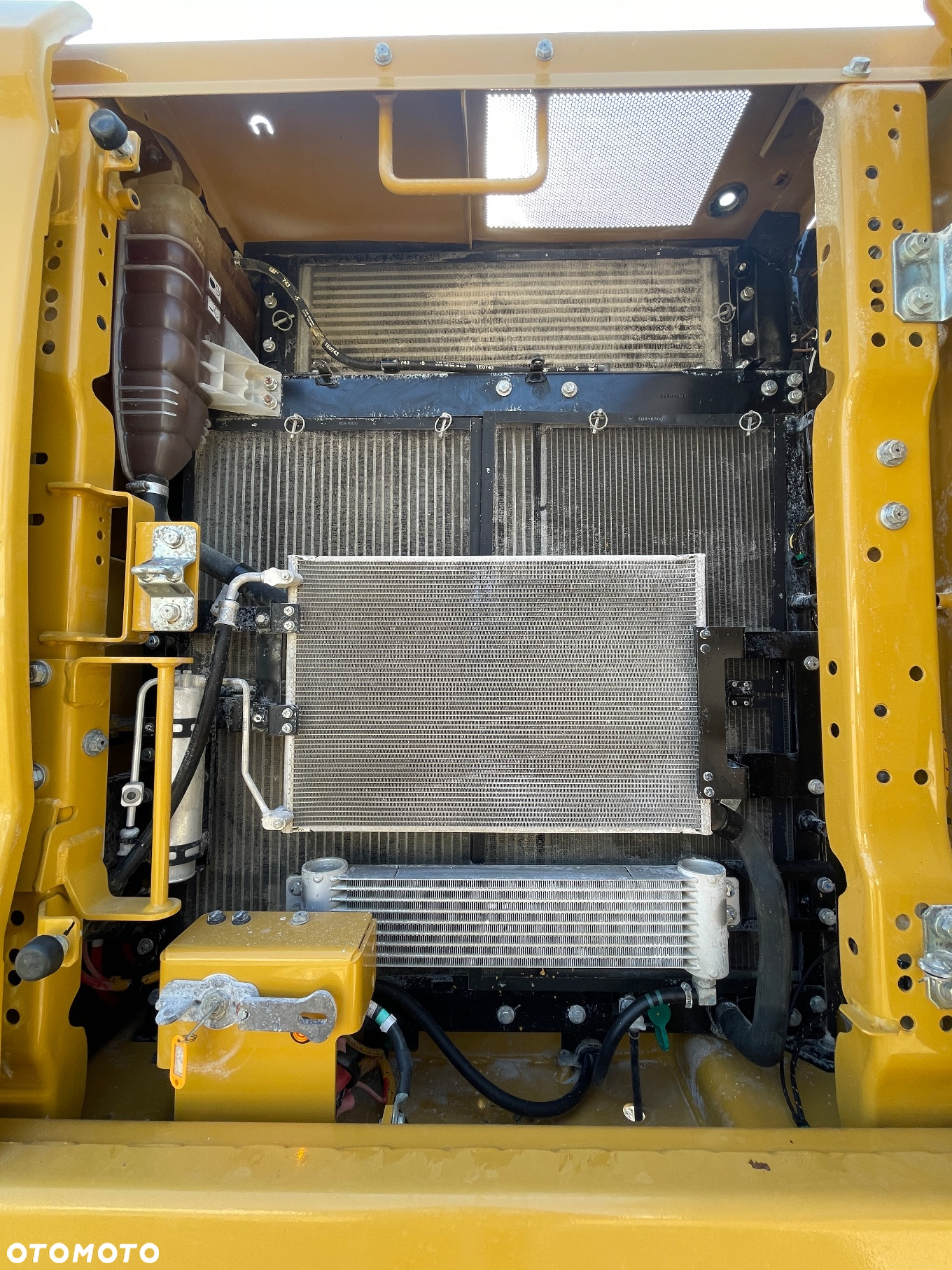 Caterpillar 320 - 12