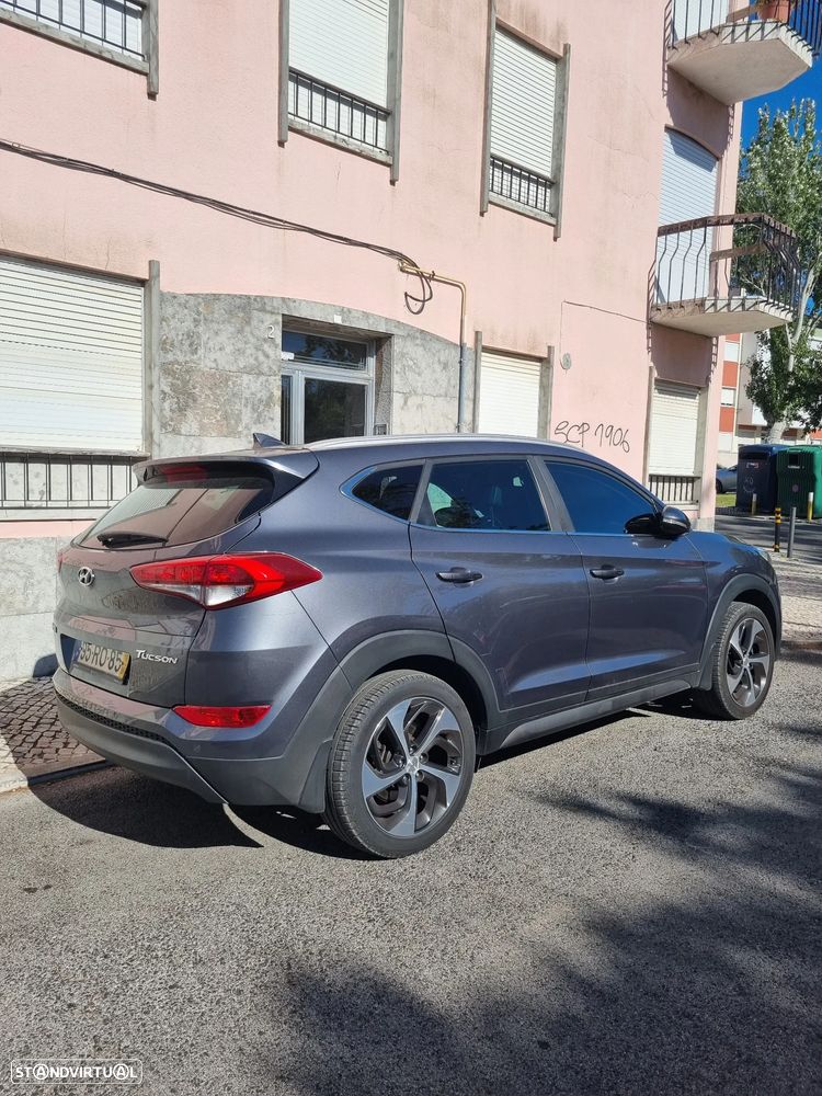 Hyundai Tucson 1.7 CRDi Executive - 1