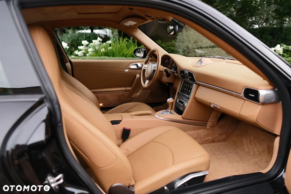 Porsche 911 - 25