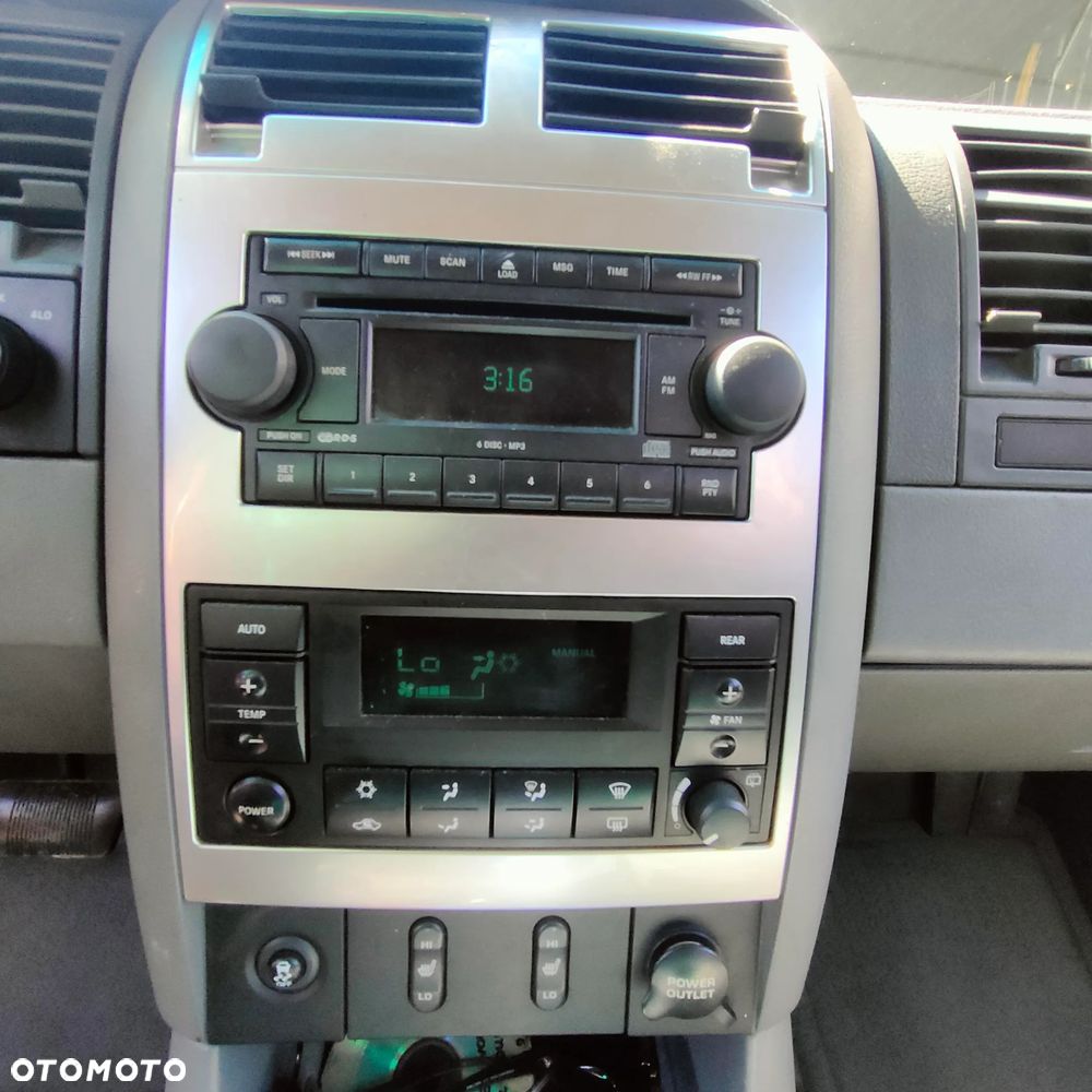 Dodge Durango 5.7 HEMI - 11