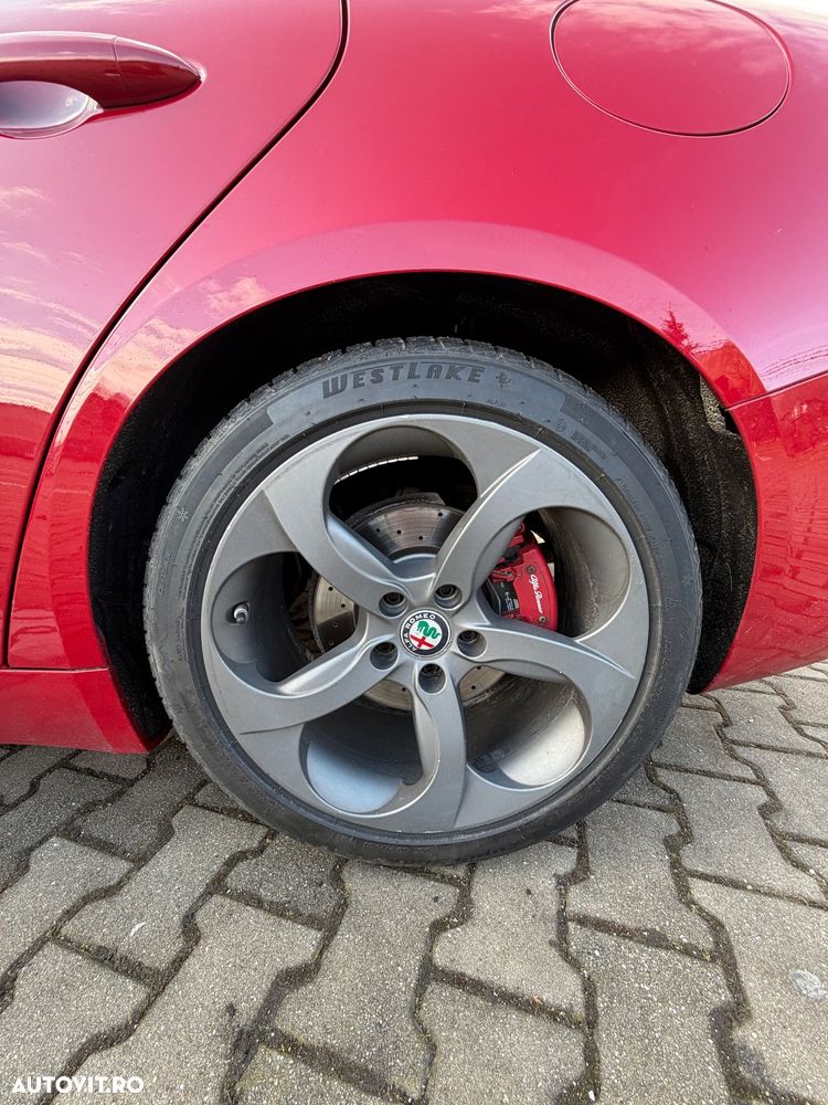 Alfa Romeo Giulia - 15