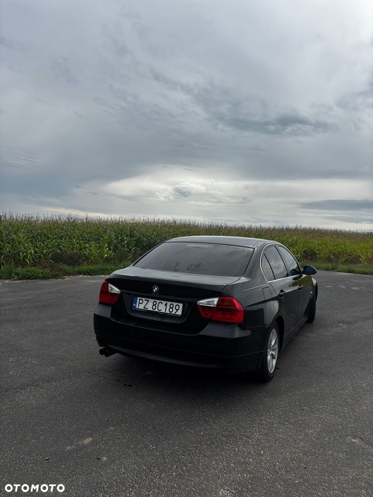 BMW Seria 3 325i - 3