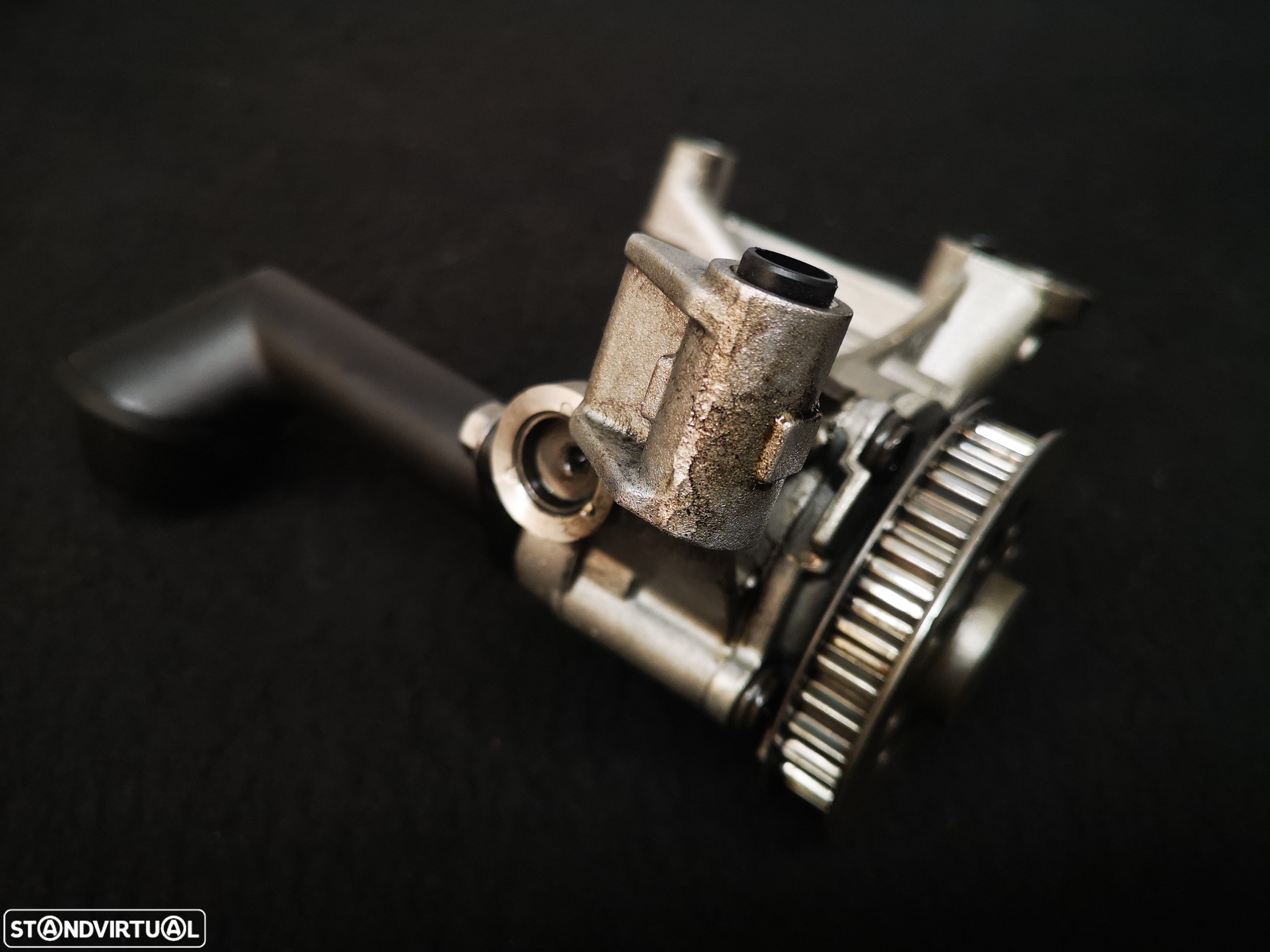 Bomba de oleo 1.6tdi audi volkswagen CAY 2009-2012 - 2