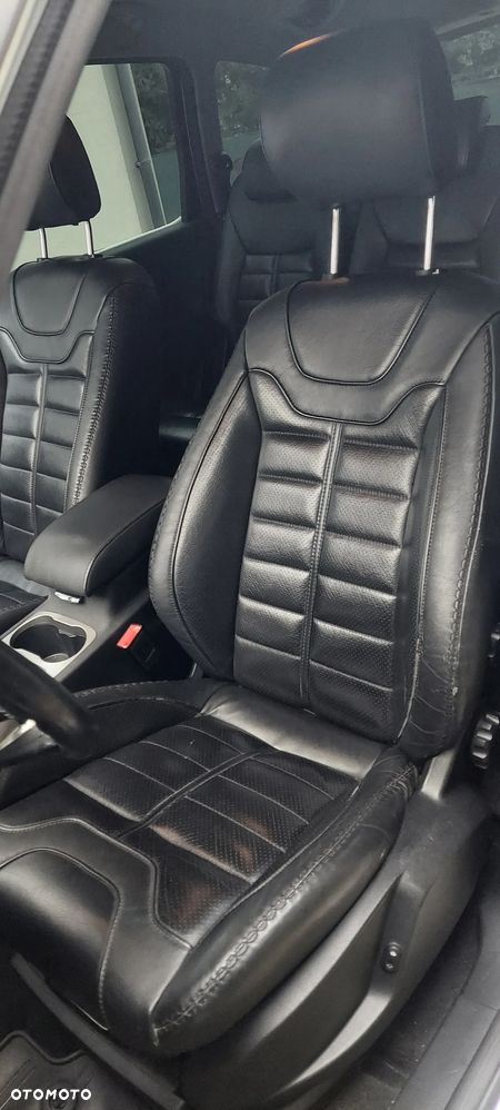 Ford S-Max 2.2 TDCi Titanium - 13