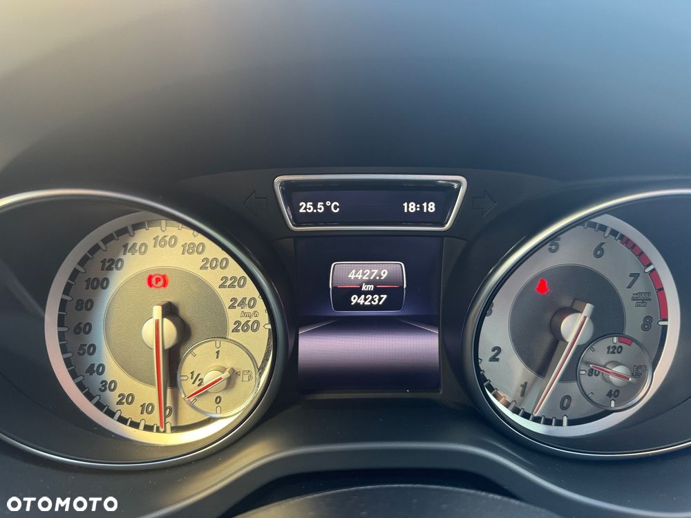Mercedes-Benz CLA 180 - 20