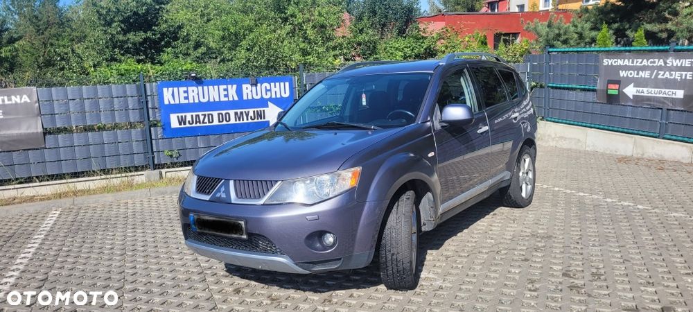 Mitsubishi Outlander - 4