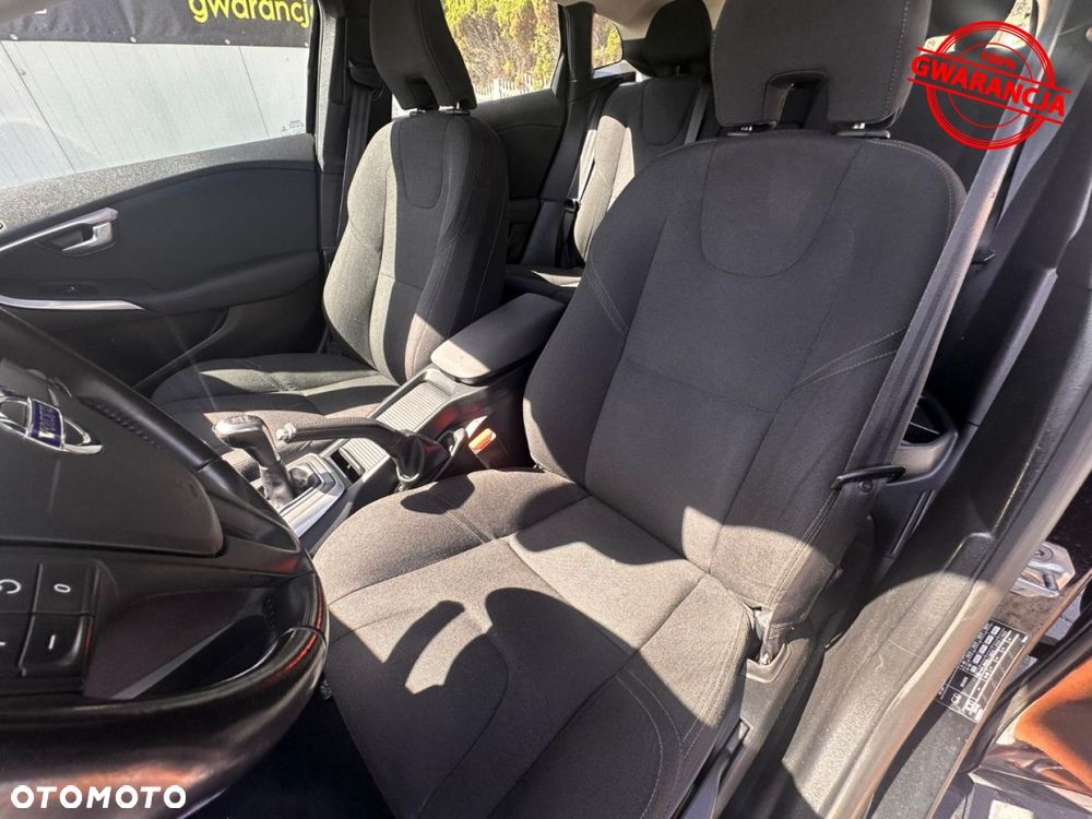 Volvo V40 - 21