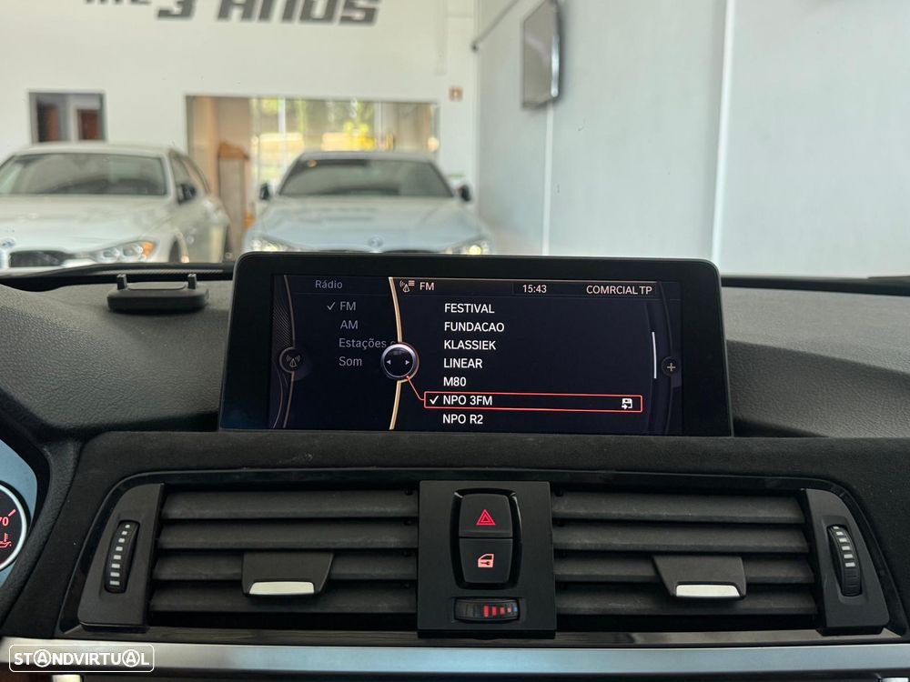 BMW 328 i Auto Pack M - 21