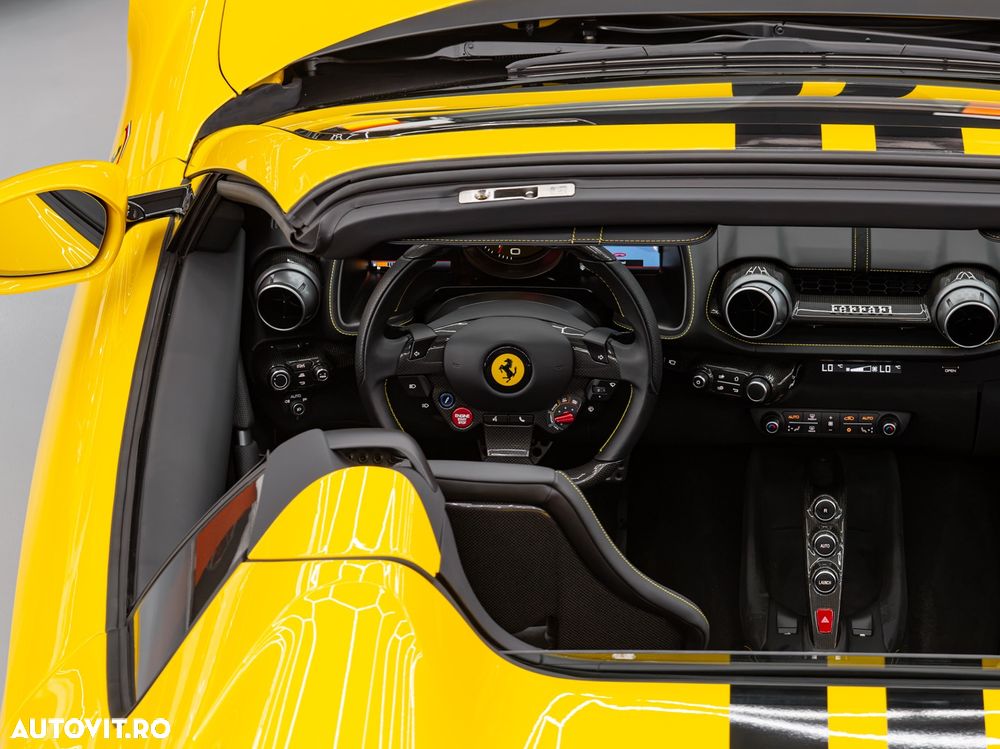 Ferrari 812 - 11