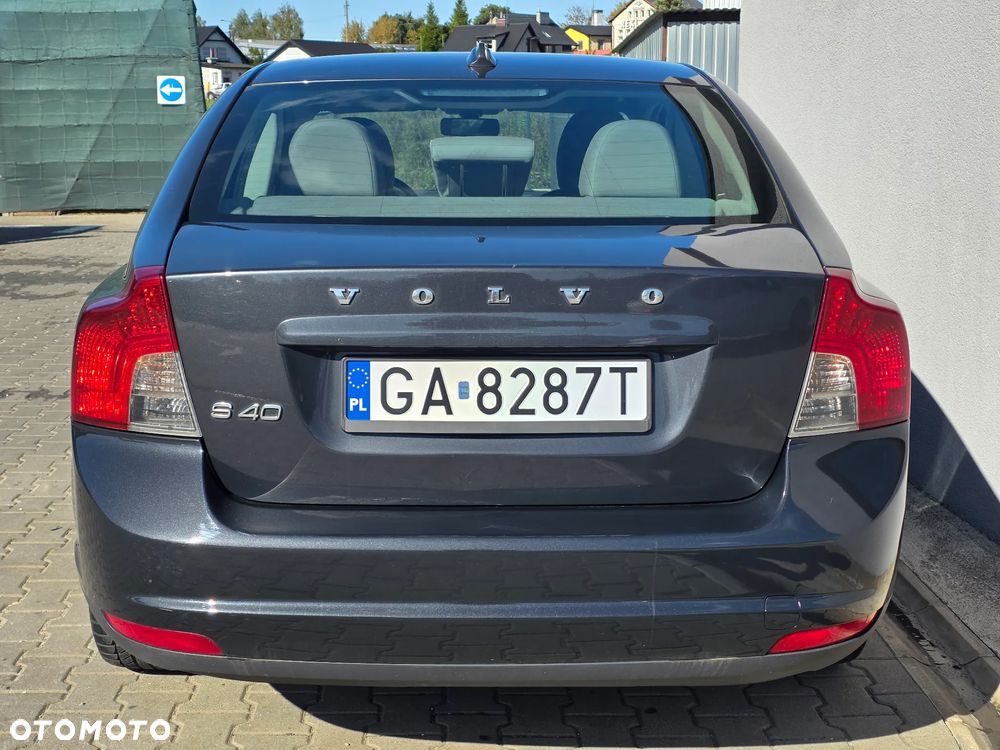 Volvo S40 2.0D - 6